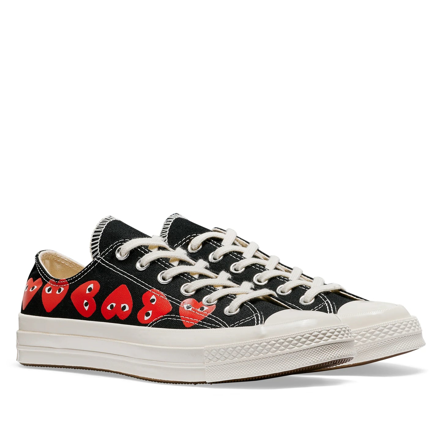 CDG PLAY X CONVERSE BLACK LOW TOP SNEAKERS, MULTI HEART